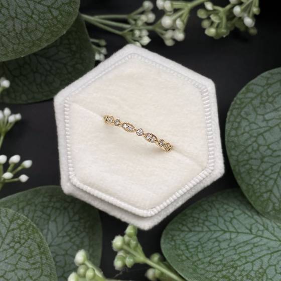 0.15ct VS/E-F Round Natural Diamond Designer Ring