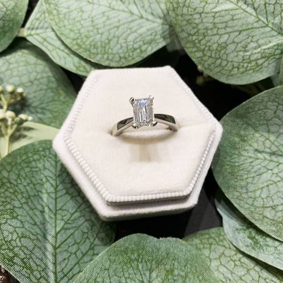 1.50ct VVS1/H Emerald Natural Diamond Solitaire Ring