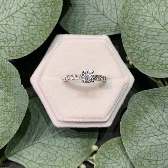 1.20ct VS2/G Round Natural Diamond Shoulder Set Ring