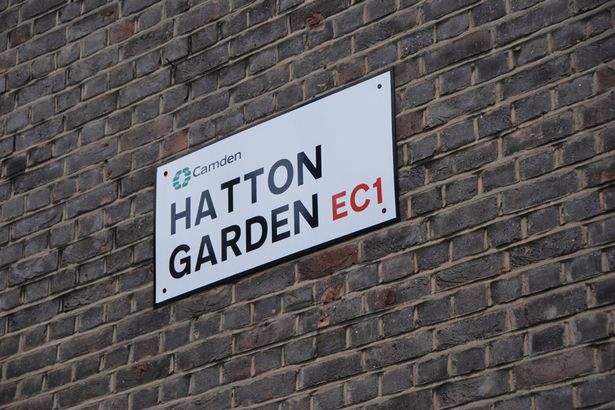 Where to find vintage jewellery in Hatton Garden