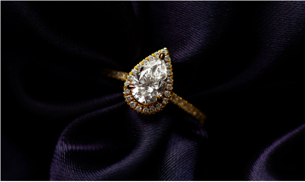 How to Choose a Yellow Gold Diamond Ring