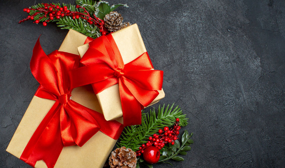 The Ultimate Diamond Christmas Gift Guide: Timeless Jewellery for Someone Special