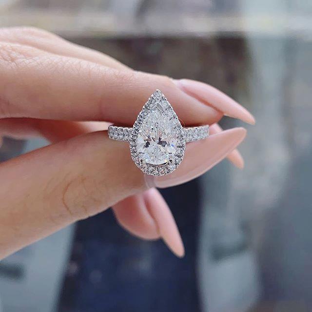 Ultimate guide to pear cut engagement rings